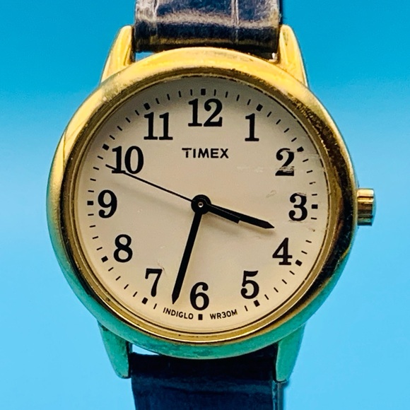 TIMEX 2016 Women’s Quartz Wristwatch Leather Band Indiglo Working Condition - Picture 1 of 16